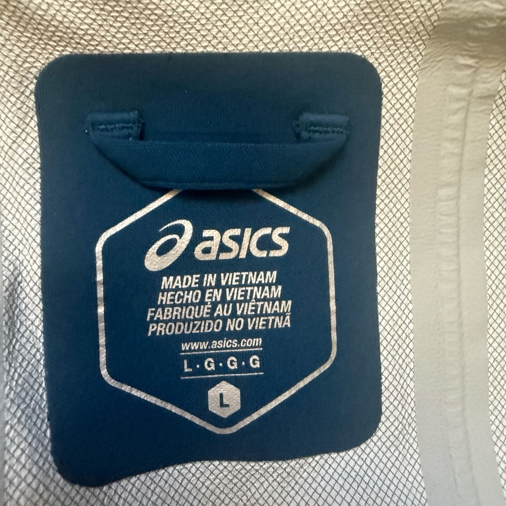ASICS light jacket - image 4